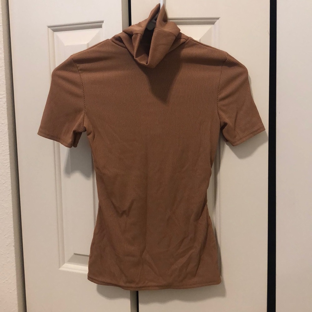 Women’s ribbed top